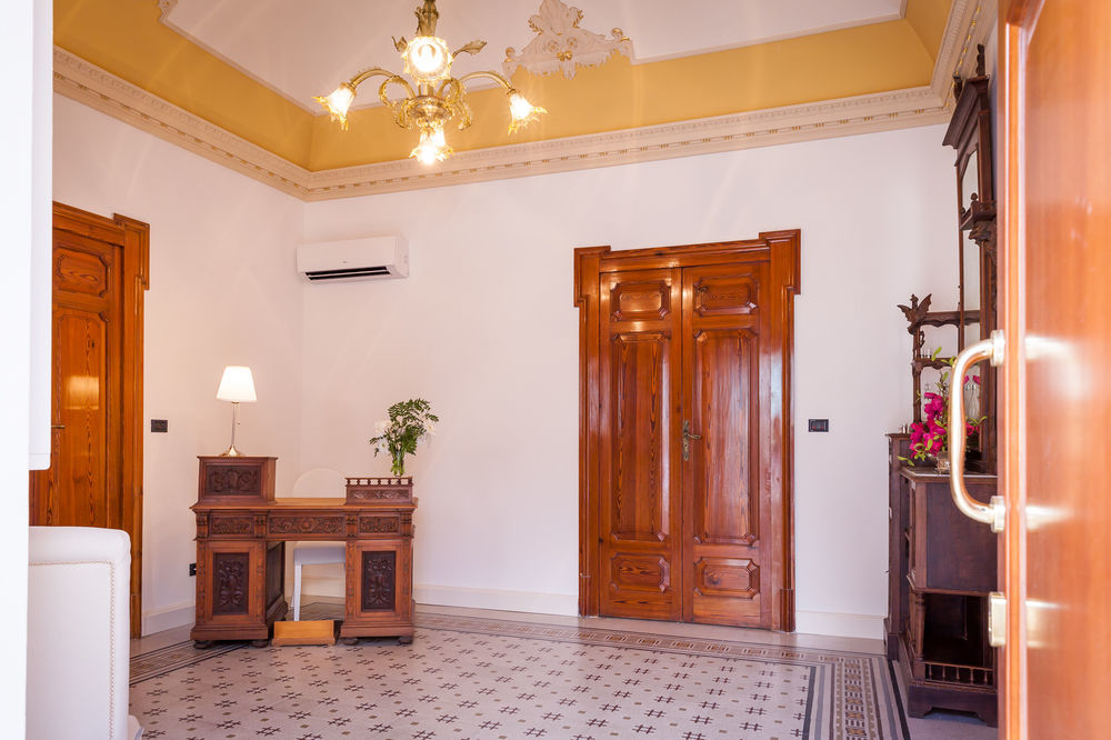 Palazzo Montalbano Bed & Breakfast Scicli Ngoại thất bức ảnh