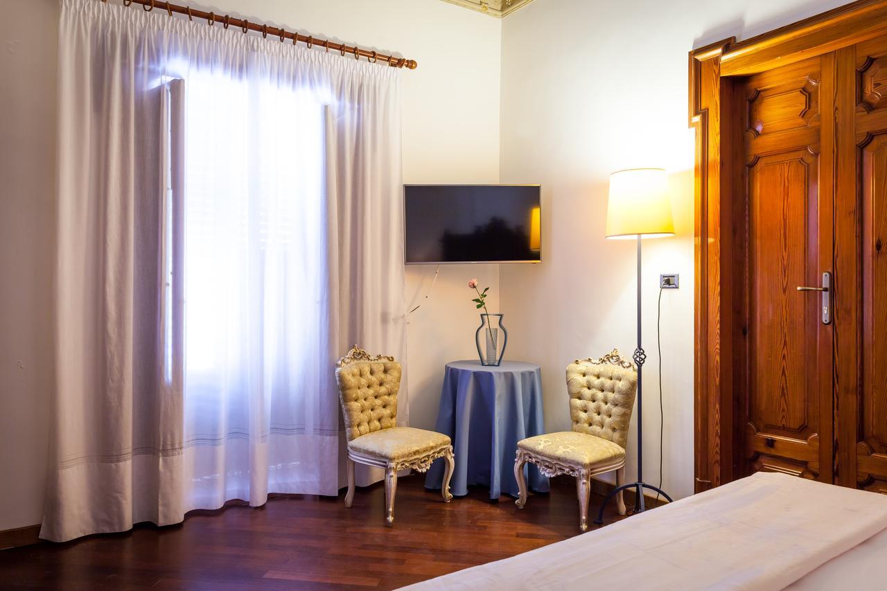 Palazzo Montalbano Bed & Breakfast Scicli Ngoại thất bức ảnh