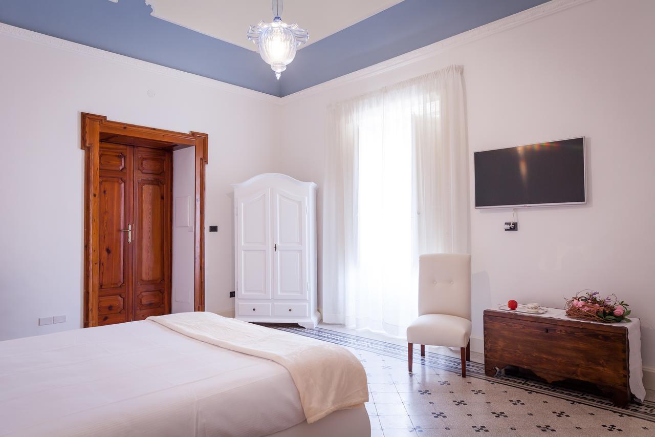 Palazzo Montalbano Bed & Breakfast Scicli Ngoại thất bức ảnh