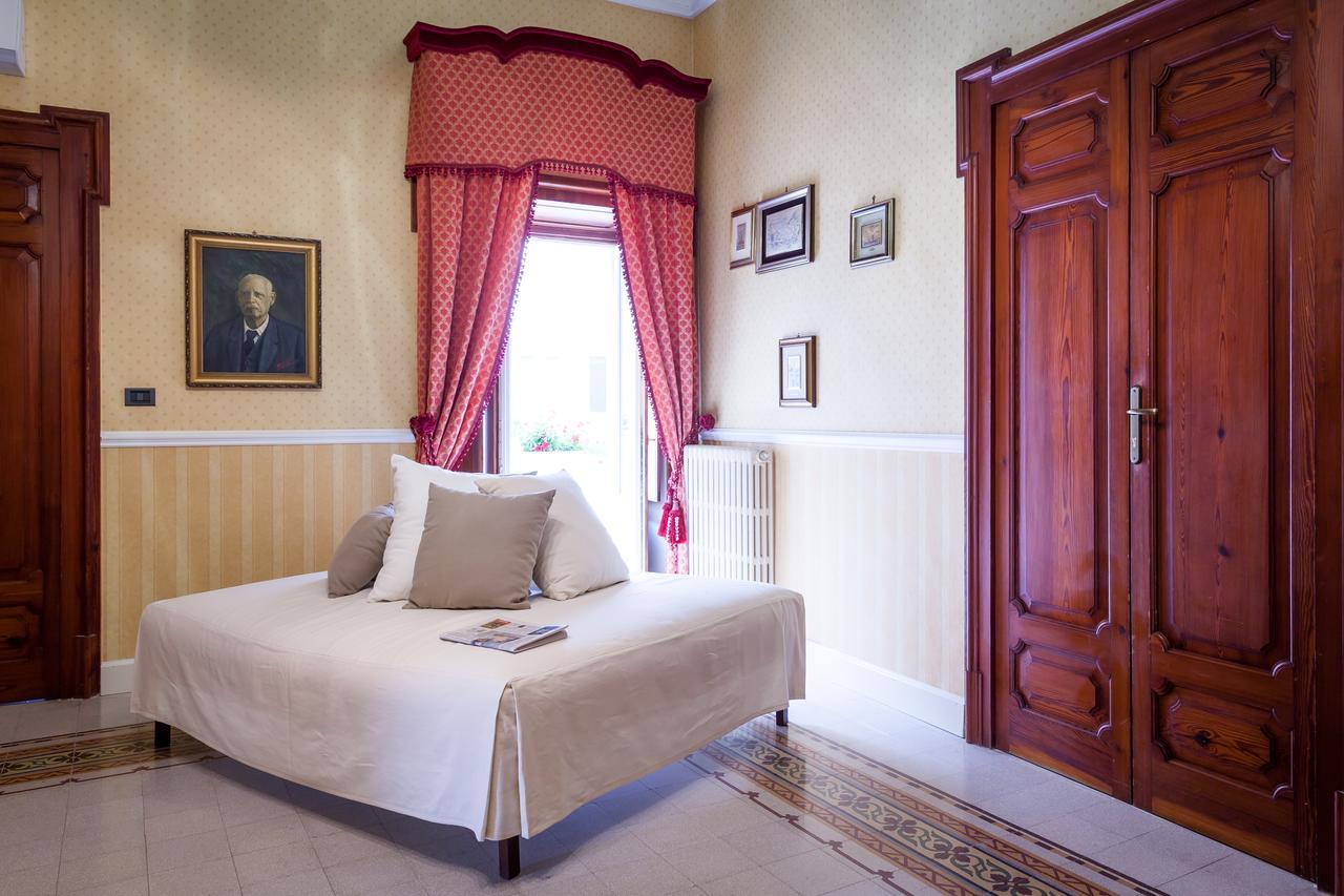 Palazzo Montalbano Bed & Breakfast Scicli Ngoại thất bức ảnh